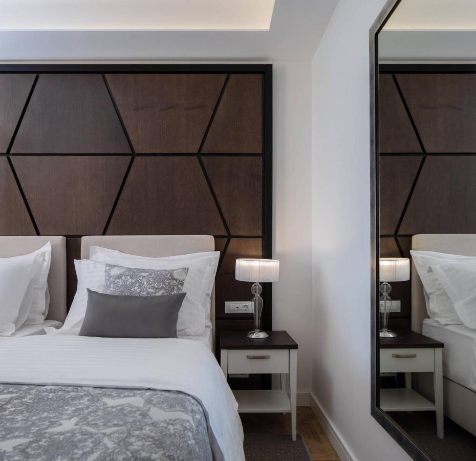 Ellure Luxury Suites Split Exteriör bild