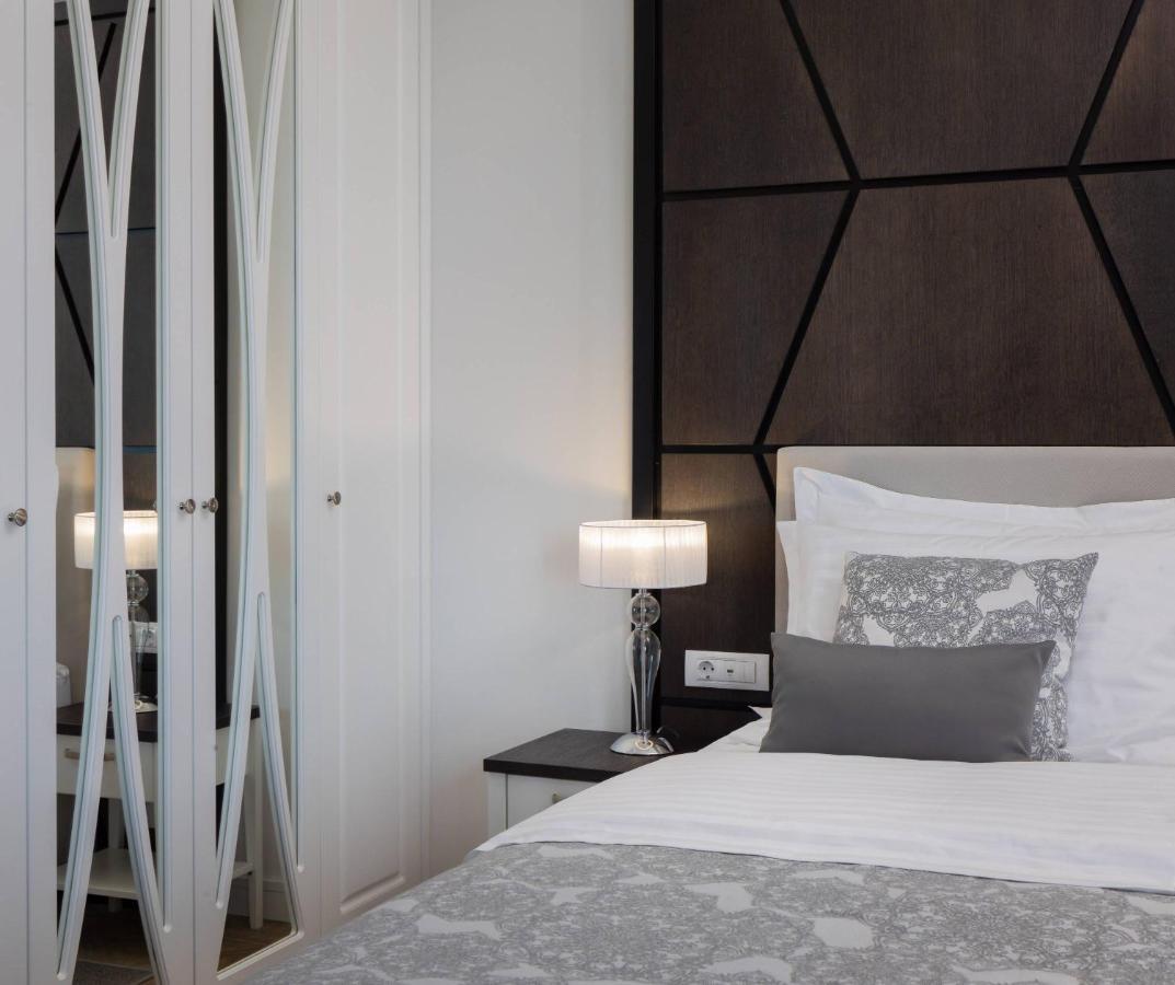 Ellure Luxury Suites Split Exteriör bild