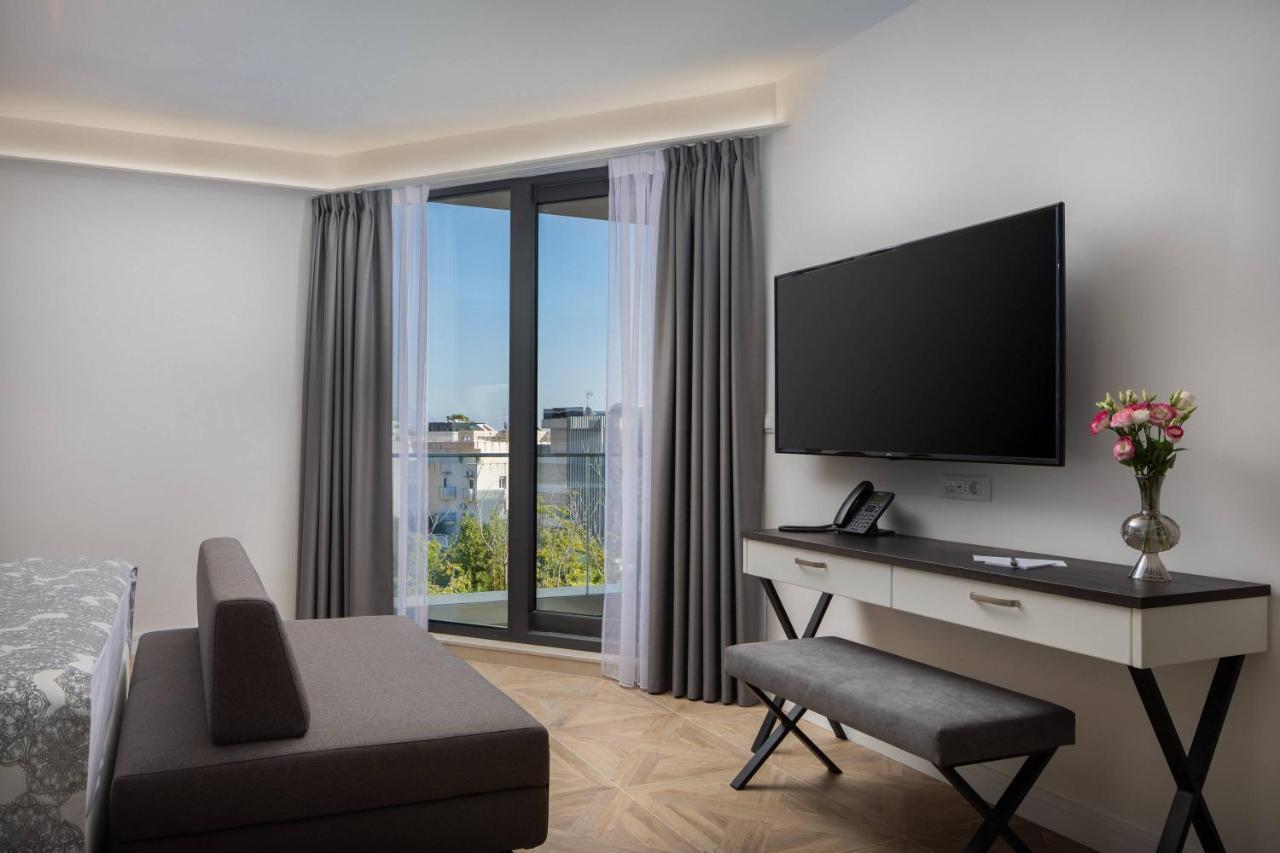Ellure Luxury Suites Split Exteriör bild